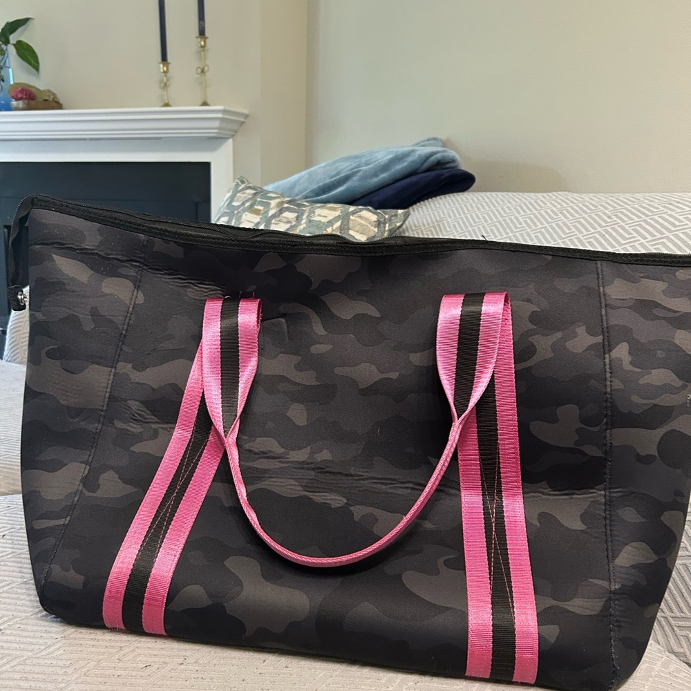 Stylish Camouflage Tote Bag with Pink Straps